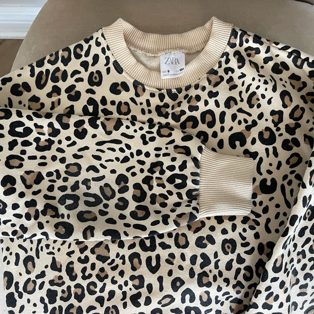 Sweatshirt Zara size 9 (134cm)